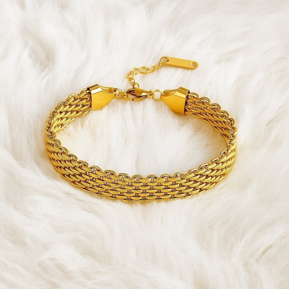 18k Gold Tone Luxurious Woven Bracelet​​​​​​
